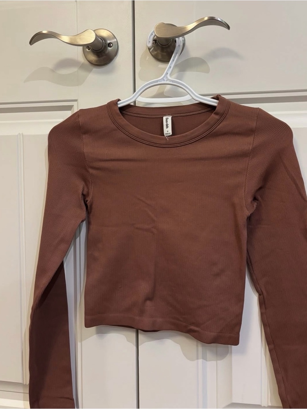 Aritzia Sun-deh Ribbed Long Sleeve Top